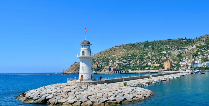 Alanya Yıl Boyunca: Sezonluk Bir Rehber