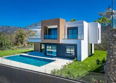 Kendi Özel Villanızın Konforunda Nefes Kesen Deniz Manzarasını Yaşayın