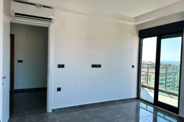 Luxury Living by the Sea: 102 Flats in a Peaceful and Comfortable Setting