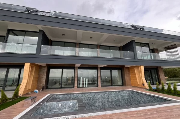 Alanya İncekum'da Özel Havuzlu Yeni İnşaat Villa