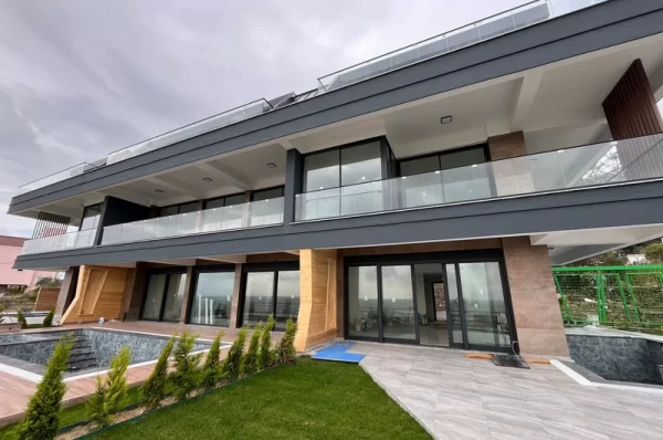Alanya İncekum'da Özel Havuzlu Yeni İnşaat Villa