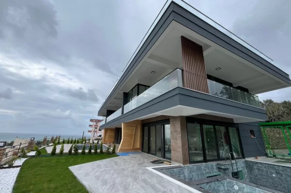 New Construction Villa with Private Pool in İncekum, Alanya