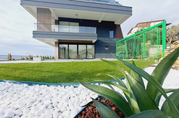 New Construction Villa with Private Pool in İncekum, Alanya