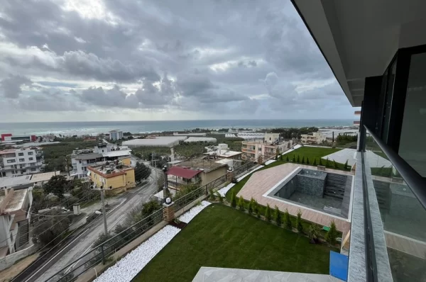 New Construction Villa with Private Pool in İncekum, Alanya