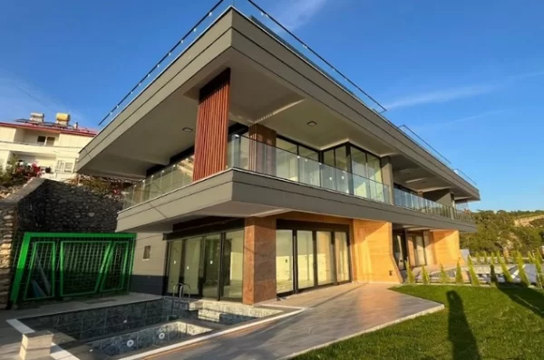New Construction Villa with Private Pool in İncekum, Alanya