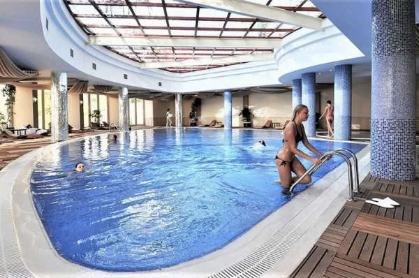 Experience Ultimate Luxury Living with Stunning Views: 2+1 Apartment in Kargicak