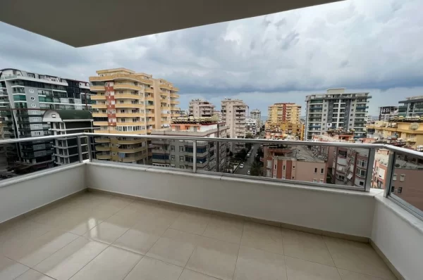 Luxury Living by the Sea: Stunning 2+1 Apartment in Mahmutlar for Sale in Alanya