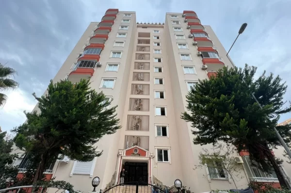Plaja Sadece 250 Metre Uzaklıkta Full Eşyalı 125m2 Daire