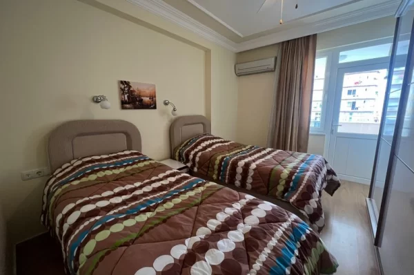 Plaja Sadece 250 Metre Uzaklıkta Full Eşyalı 125m2 Daire