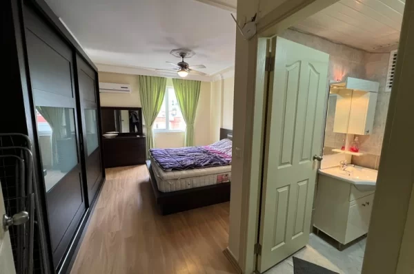 Plaja Sadece 250 Metre Uzaklıkta Full Eşyalı 125m2 Daire