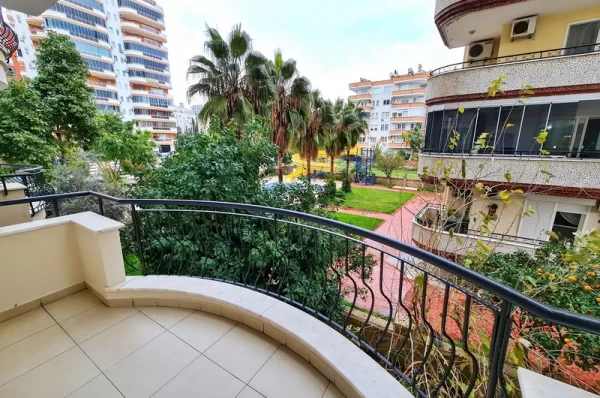 Luxury Living in Mahmutlar: Fully Furnished 2-Bedroom Apartment with Amazing Amenities
