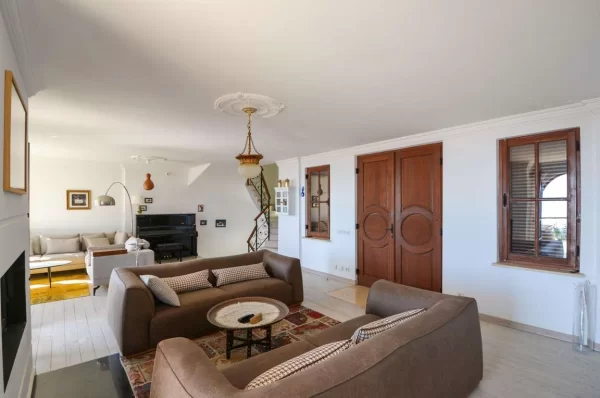 Escape to Paradise: Exquisite Sea View 5+2 Luxury Villa for Sale in Alanya