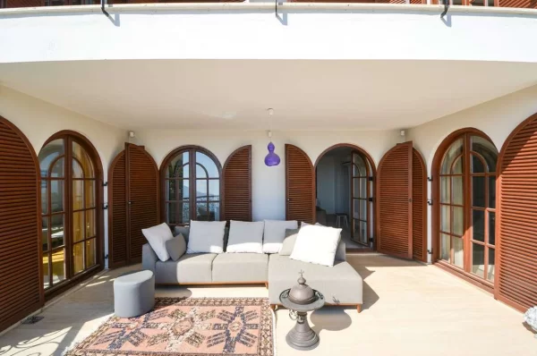 Escape to Paradise: Exquisite Sea View 5+2 Luxury Villa for Sale in Alanya