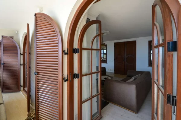 Escape to Paradise: Exquisite Sea View 5+2 Luxury Villa for Sale in Alanya