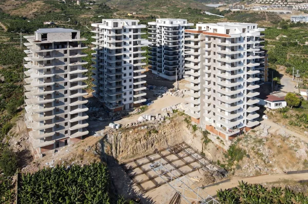 Nefes Kesen Deniz ve Dağ Manzaraları: Alanya'daki Mükemmel Dinlenme Yerinizi Keşfedin