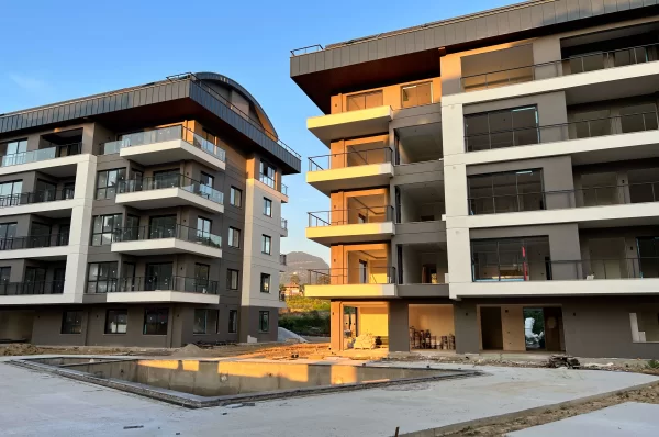 Experience the Epitome of Modern Living: Ultra-Modern 3+1 Apartment with Full Facilities in Alanya