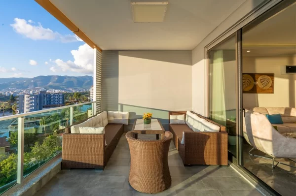 2+1 Property for Sale in Alanya with Modern Furniture and Exquisite Alanya View