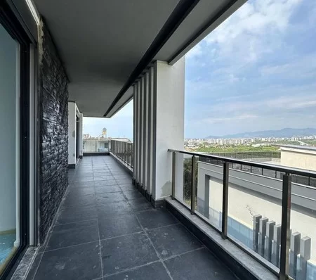 Alanya Kargıcak'ta Özel Paradise'ta Yaşayan Tripleks 6+1 Satılık Villa