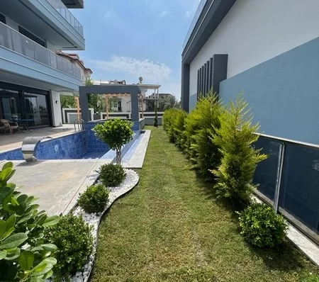 Alanya Kargıcak'ta Özel Paradise'ta Yaşayan Tripleks 6+1 Satılık Villa