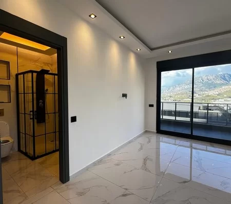Alanya Kargıcak'ta Özel Paradise'ta Yaşayan Tripleks 6+1 Satılık Villa