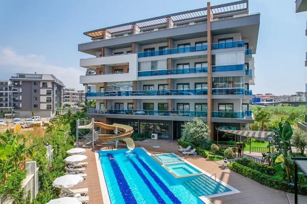Lüks Yaşamın Özünü Keşfedin Alanya Oba'da 3+1 Eşyalı Daire
