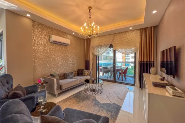 Lüks Yaşamın Özünü Keşfedin Alanya Oba'da 3+1 Eşyalı Daire