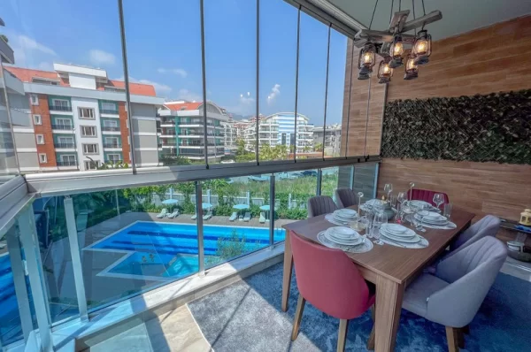 Lüks Yaşamın Özünü Keşfedin Alanya Oba'da 3+1 Eşyalı Daire