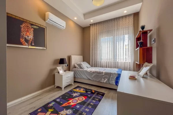 Lüks Yaşamın Özünü Keşfedin Alanya Oba'da 3+1 Eşyalı Daire