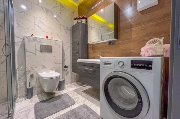 Lüks Yaşamın Özünü Keşfedin Alanya Oba'da 3+1 Eşyalı Daire
