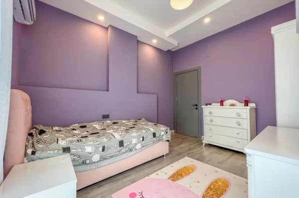 Lüks Yaşamın Özünü Keşfedin Alanya Oba'da 3+1 Eşyalı Daire