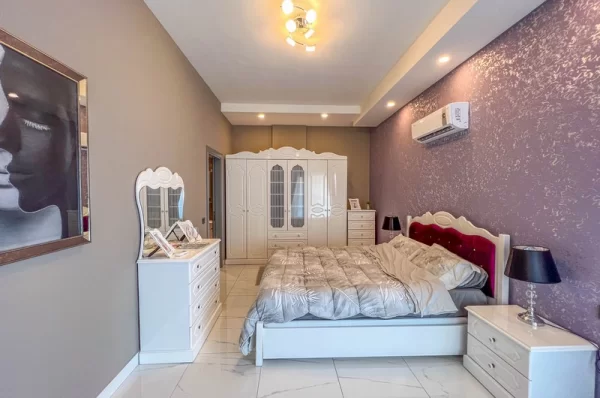 Lüks Yaşamın Özünü Keşfedin Alanya Oba'da 3+1 Eşyalı Daire