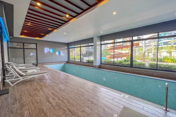 Lüks Yaşamın Özünü Keşfedin Alanya Oba'da 3+1 Eşyalı Daire