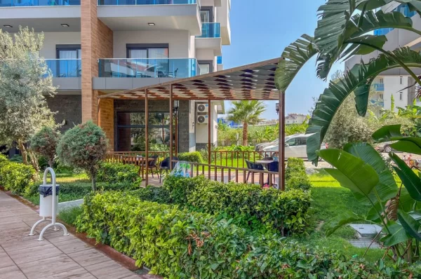 Lüks Yaşamın Özünü Keşfedin Alanya Oba'da 3+1 Eşyalı Daire