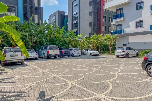Lüks Yaşamın Özünü Keşfedin Alanya Oba'da 3+1 Eşyalı Daire