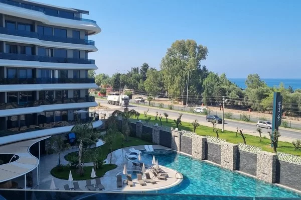 Magnificent Beachfront 1+1 Furnished Luxe Property in Alanya, Kargıcak