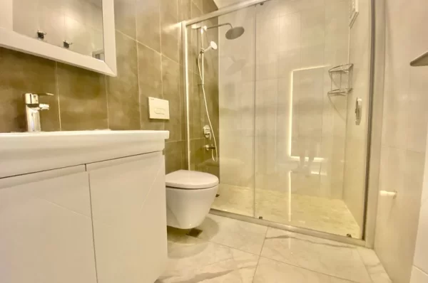 Embrace the Luxurious Life in the Heart of Alanya 5+1 Penthouse