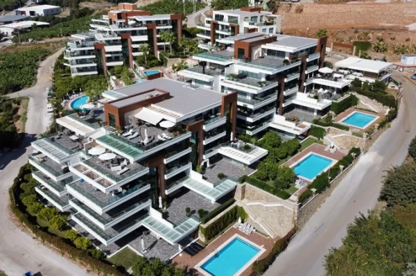 3+1 Penthouse and Ground Floor Properties for Sale in Alanya,Cikcilli