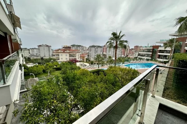 3+1 Penthouse and Ground Floor Properties for Sale in Alanya,Cikcilli