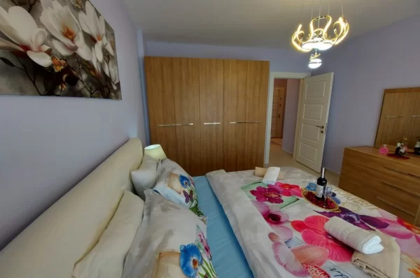 Alanya Mahmutlar'da Full Mobilyalı İki Yatak Odalı Yüksek Getirili Yatırımlık Gayrimenkul