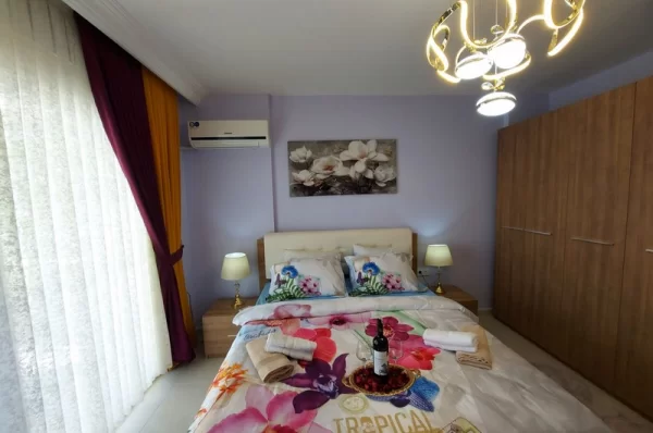 Alanya Mahmutlar'da Full Mobilyalı İki Yatak Odalı Yüksek Getirili Yatırımlık Gayrimenkul
