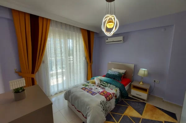 Alanya Mahmutlar'da Full Mobilyalı İki Yatak Odalı Yüksek Getirili Yatırımlık Gayrimenkul