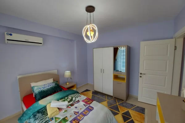 Alanya Mahmutlar'da Full Mobilyalı İki Yatak Odalı Yüksek Getirili Yatırımlık Gayrimenkul