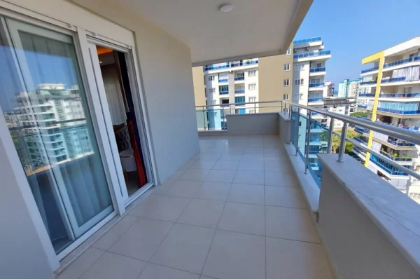 Alanya Mahmutlar'da Full Mobilyalı İki Yatak Odalı Yüksek Getirili Yatırımlık Gayrimenkul