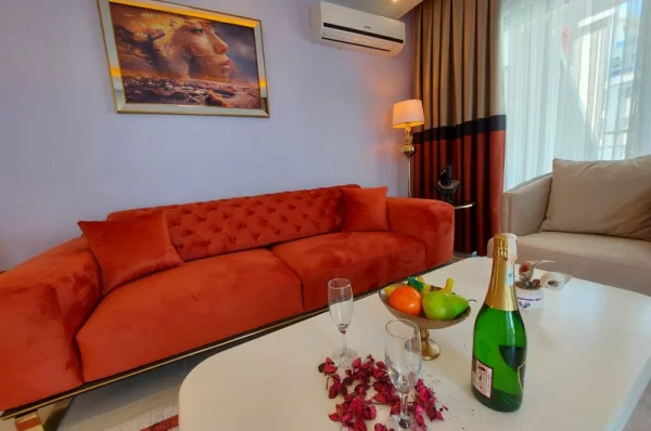 Alanya Mahmutlar'da Full Mobilyalı İki Yatak Odalı Yüksek Getirili Yatırımlık Gayrimenkul