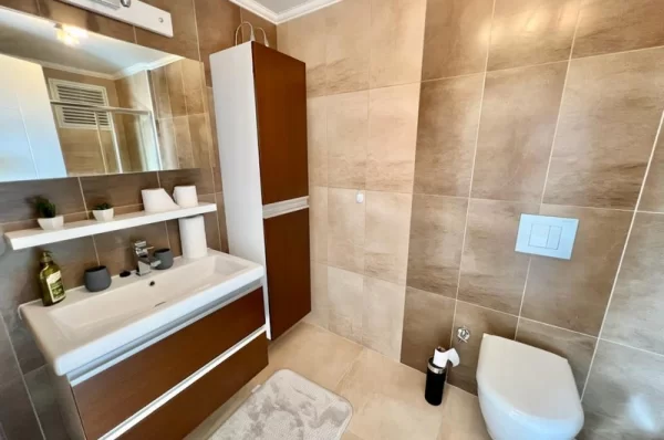 Alanya'da Deniz Manzaralı Full Eşyalı 2+1 Satılık Özel Mülk