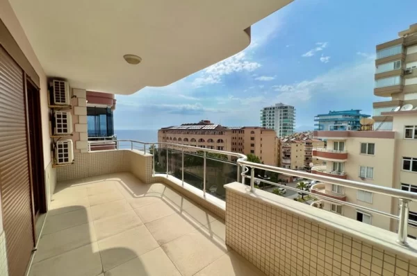 Alanya'da Deniz Manzaralı Full Eşyalı 2+1 Satılık Özel Mülk