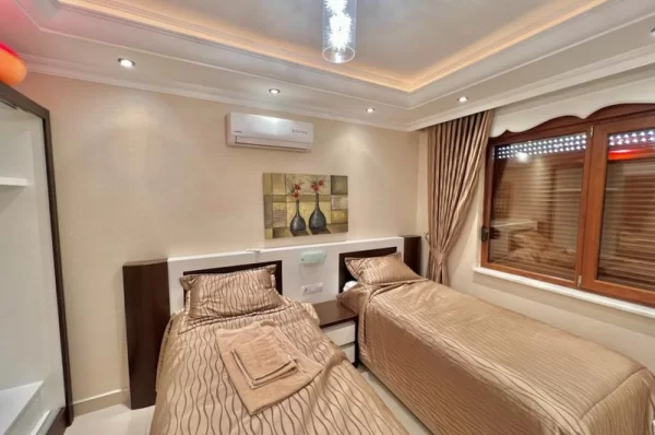 Alanya'da Deniz Manzaralı Full Eşyalı 2+1 Satılık Özel Mülk