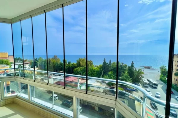 Alanya'da Deniz Manzaralı Full Eşyalı 2+1 Satılık Özel Mülk