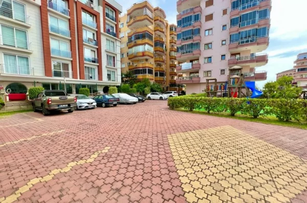Alanya'da Deniz Manzaralı Full Eşyalı 2+1 Satılık Özel Mülk