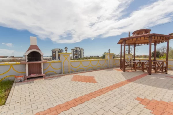 Discover the Exclusive 2 + 1 Apartment for Sale in Alanya, Demirtas